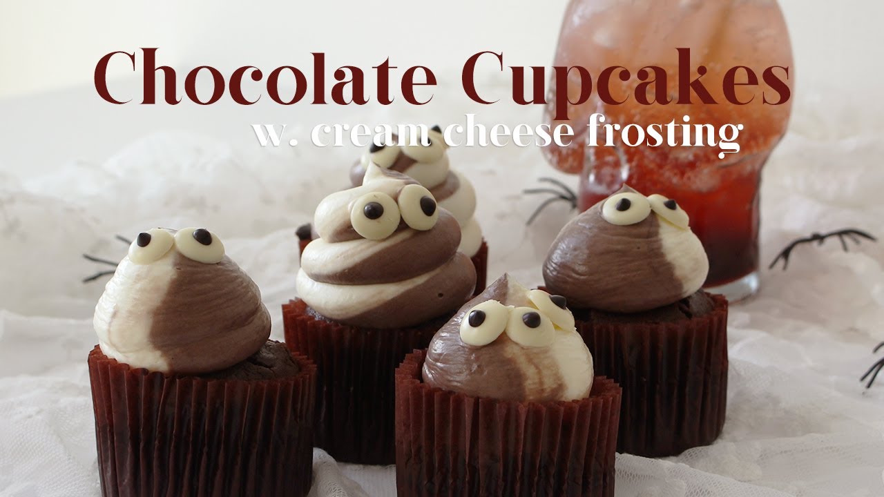 Halloween chocolate cupcakes 👻 with cream cheese frosting🍦: Cute Halloween Dessert Idea
