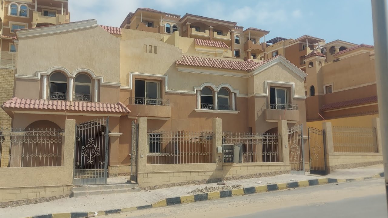 فيلا للبيع بالسادس من اكتوبر بالخمائل استلام فوري وبالتقسيط