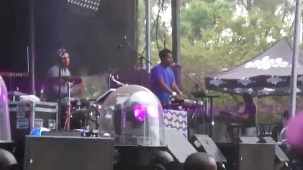 SBTRKT - Never Never (Live @ Osheaga 2012)