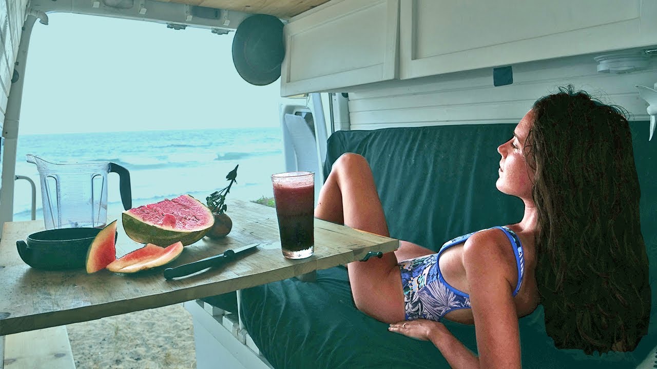 WHAT WE EAT IN A DAY (vegan van life) | Hello Mexico
