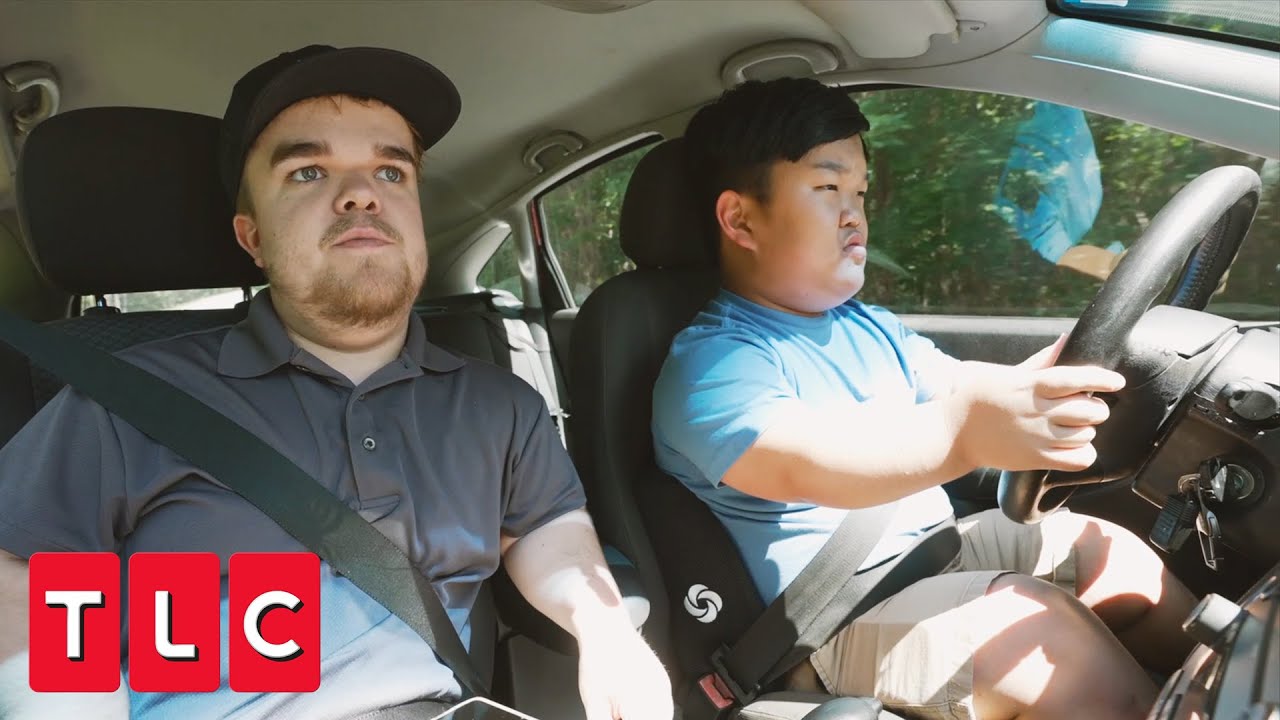 Alex Hits a Mailbox During His Driving Lesson! | 7 Little Johnstons