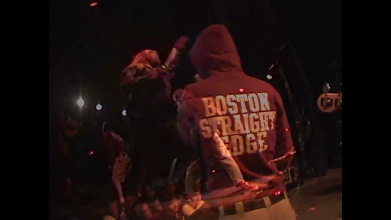 I Promised The World - ''Don't Just Stand There'' (Visualizer)