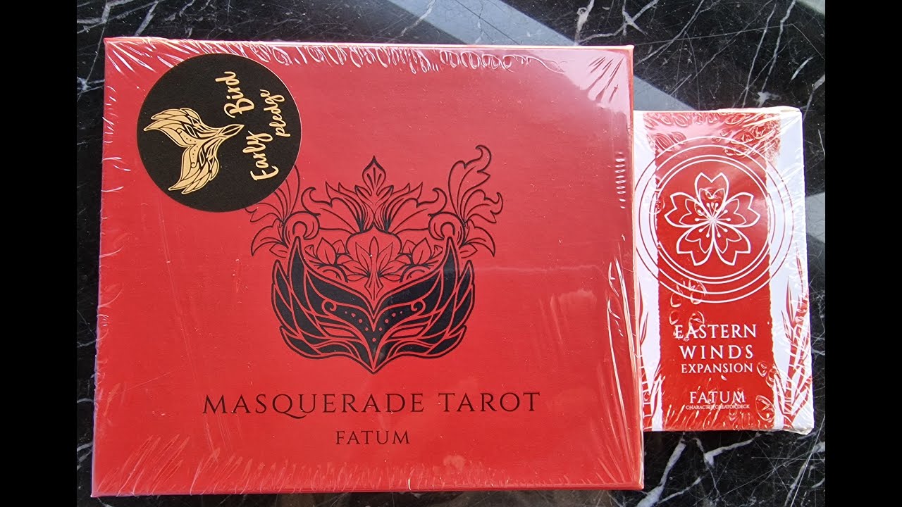 Unboxing de Fatum: Masquerade Tarot