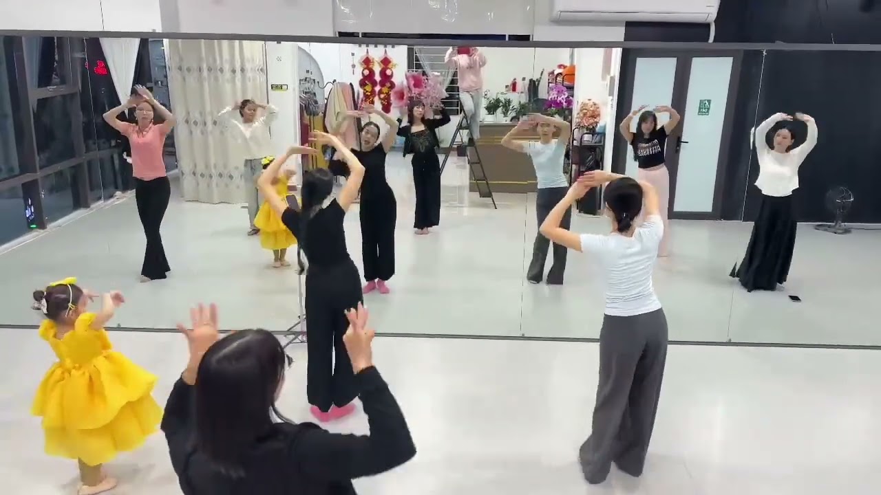 Má hồng cô Ánh buổi 1-4.3