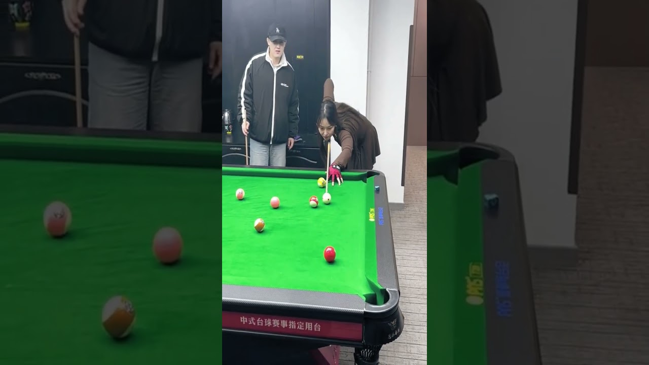 Snooker Game - 1619 - Billiards -  
