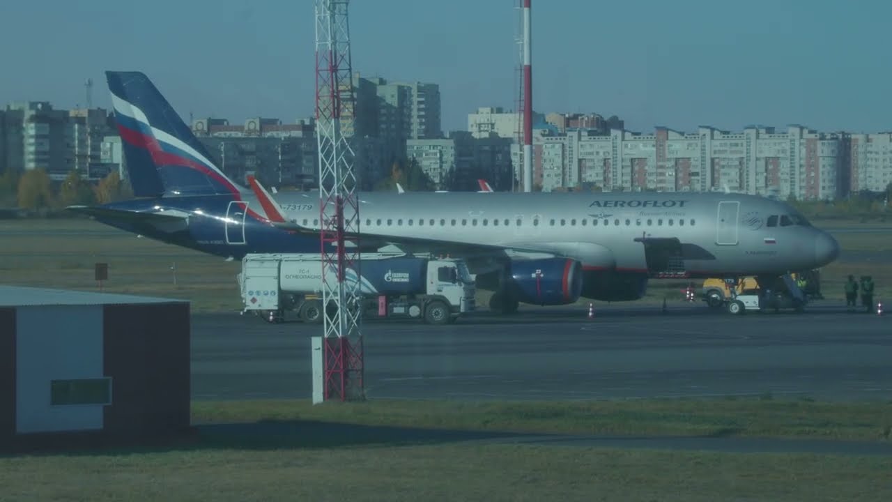 Airbus A320 Full flight Omsk - Moscow  - 