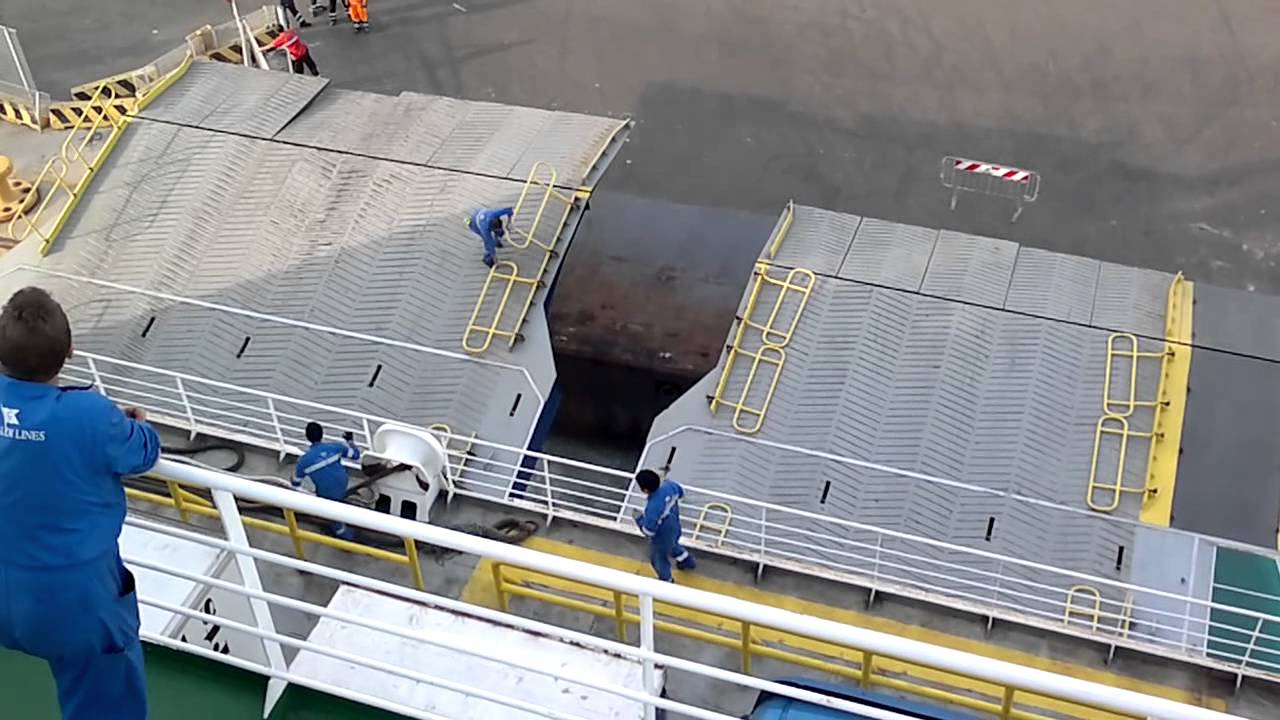 Cruise Barcelona - Attracco a Civitavecchia