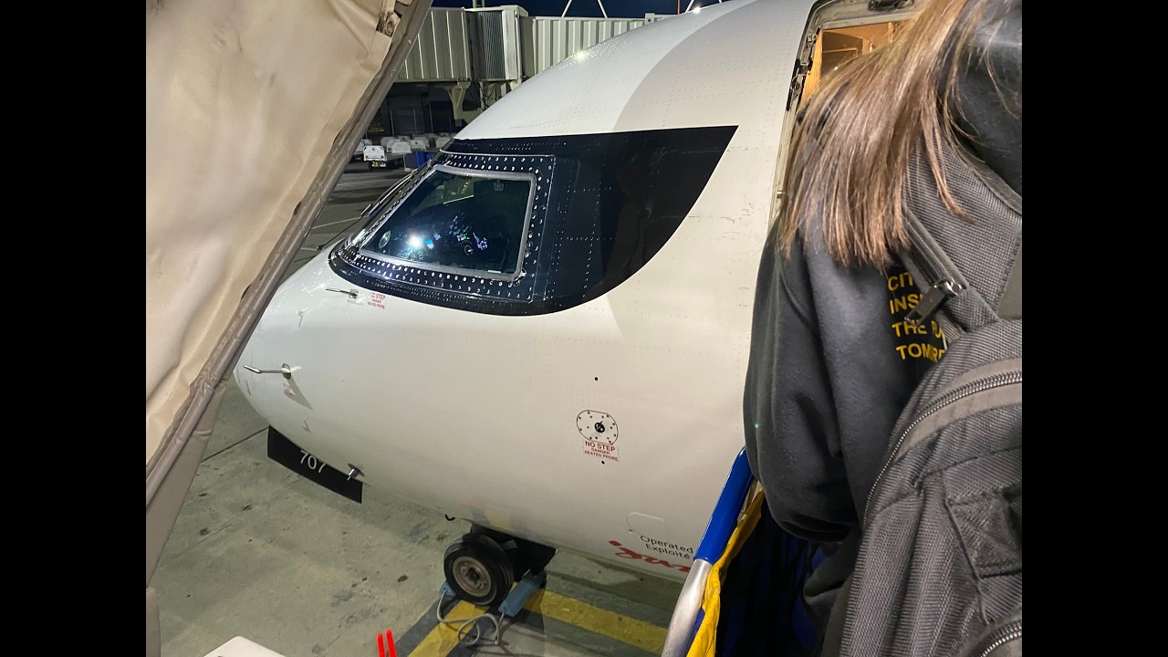 Flight Review: Air Canada Jazz AC8193 (YQR-YVR)