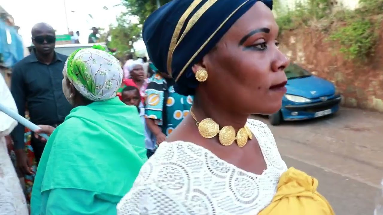 Zifafa Ouvoimoja Wa Vahibe Soubira et Bibi Helene
