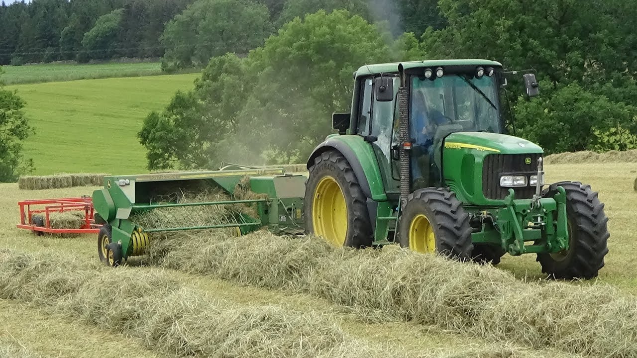 Baling Hay with John Deere 6320 & JD small square baler - Hay 2019