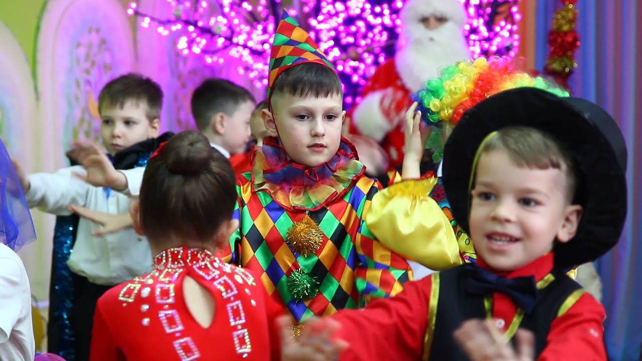 Новогодний утренник в детском саду