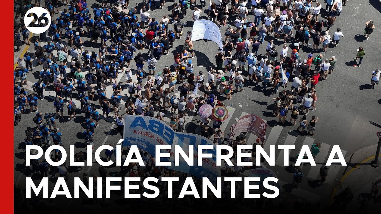 🚨 ÚLTIMO MOMENTO | La policía se enfrenta a manifestantes