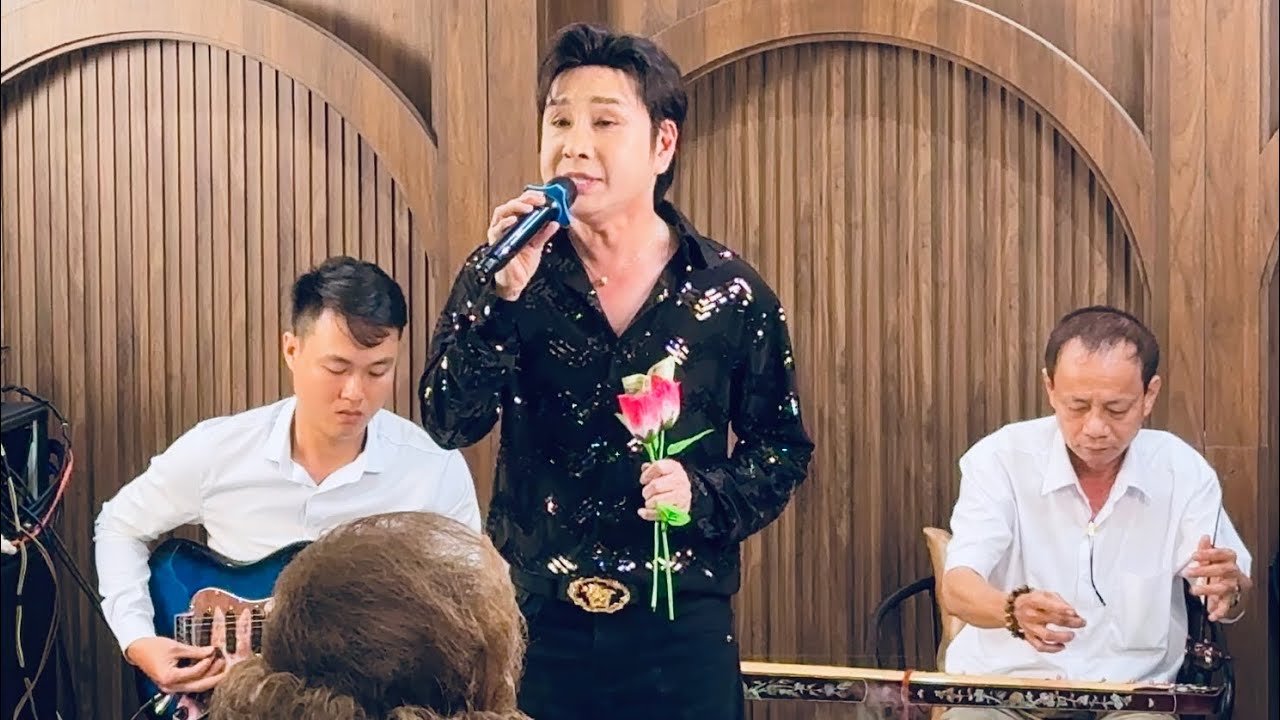 Nsut Vũ Luân hát Tân Cổ Quá Hay tại Nhà Hàng Chay NSND Quế Trân