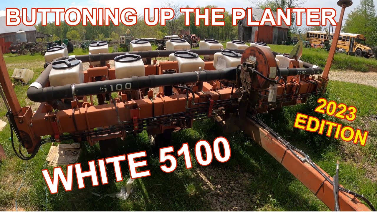 Buttoning up the planter 2023 Edition. White 5100 getting ready to roll.