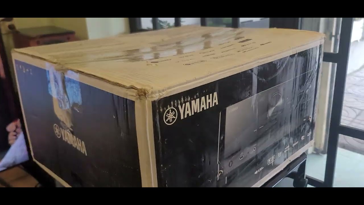 Vài thùng Yamaha V4A, V385 và V6A 1 con chơi tết