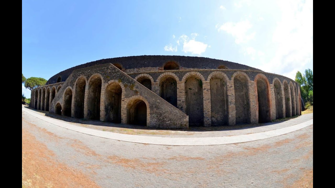 Explore Pompeii with Raffaele: Amphitheatre district