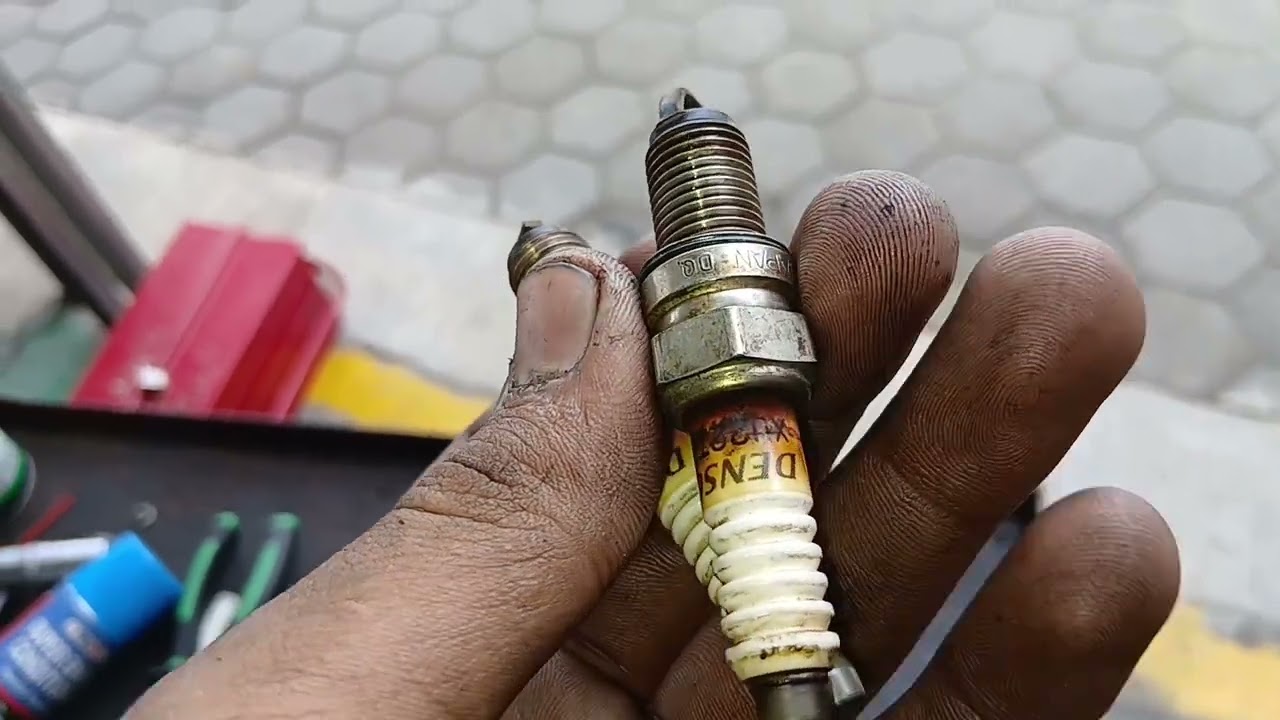 Laporan pengerjaan Mobil Avanza service (MHFM1BB3J9K000489)