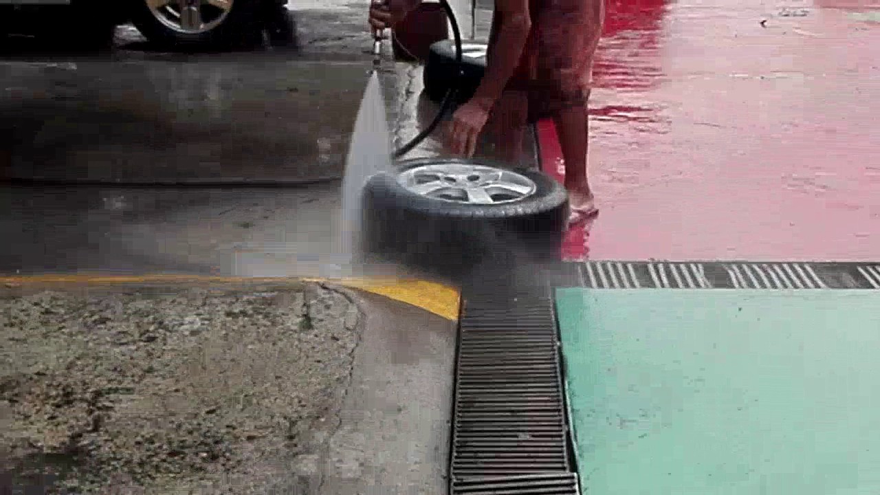 Underwash by GTS Congressional Avenue of Quezon City