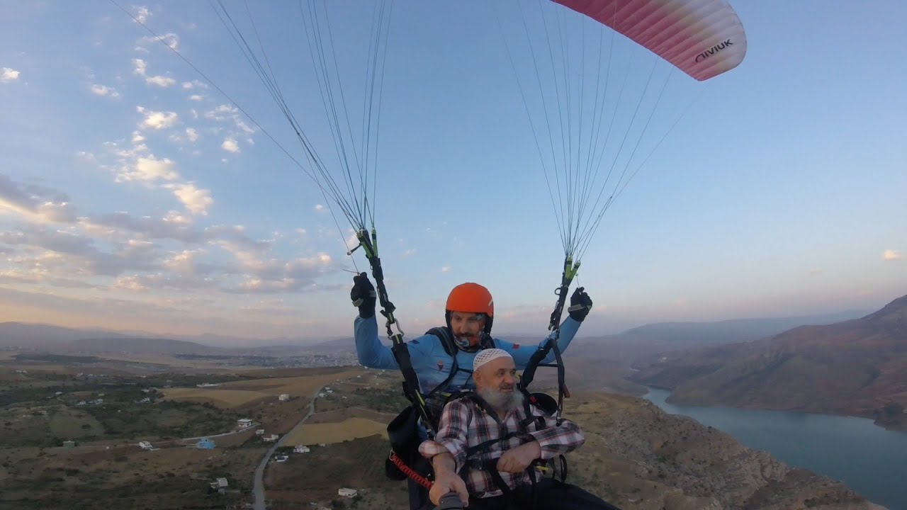 Babam Botan Vadisi'nde Yamaç Paraşütü Tandem Uçuşu Yaptı. #yamacparasutu  #siirt #tandem
