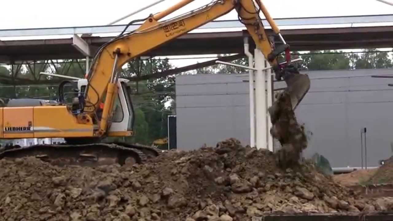 Excavator ☆ Bagger ☆ รถขุด ☆ Koparka Liebherr Litronic 924 - Bud. dworca Łódź Widzew