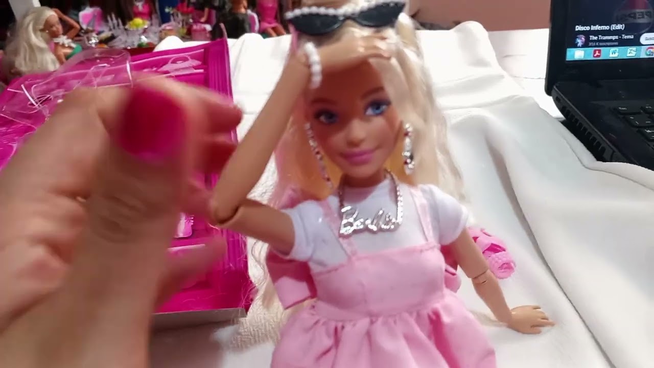 Barbie Deluxe Style 3 #limaperu #barbie #barbieoutfits 