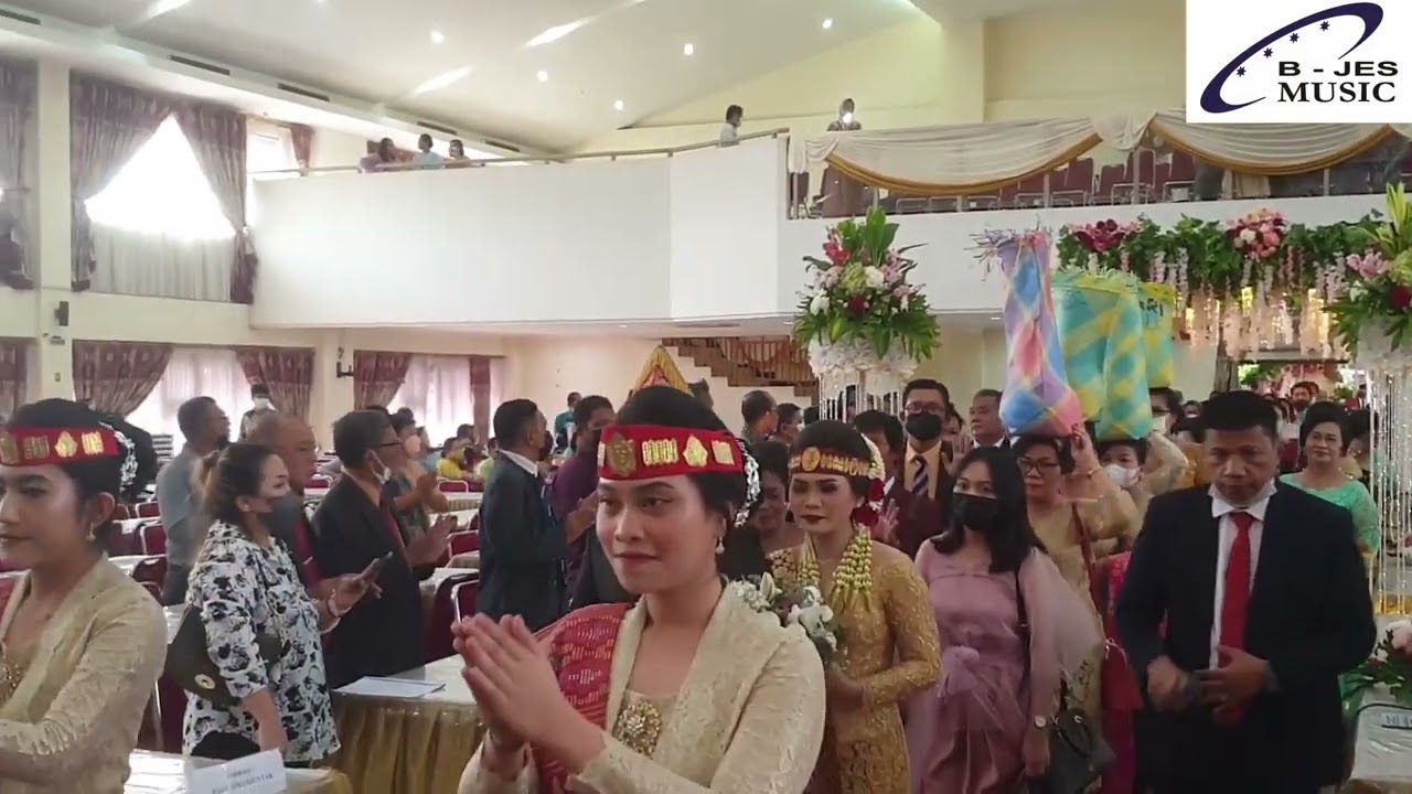 Prosesi Penyambutan Pengantin - Pernikahan Adat Batak Mangasi Napitupulu & Udut Simajuntak