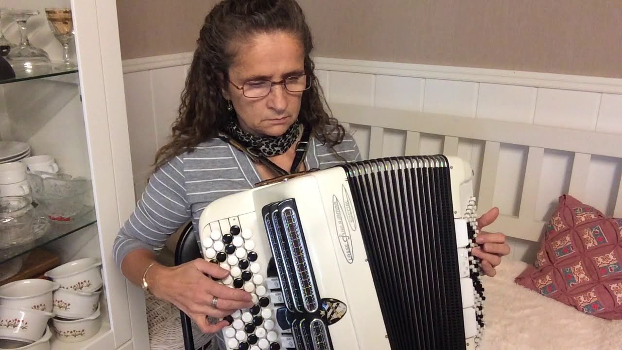 Vuokko - Haaveitteni Valkoinen Lintu