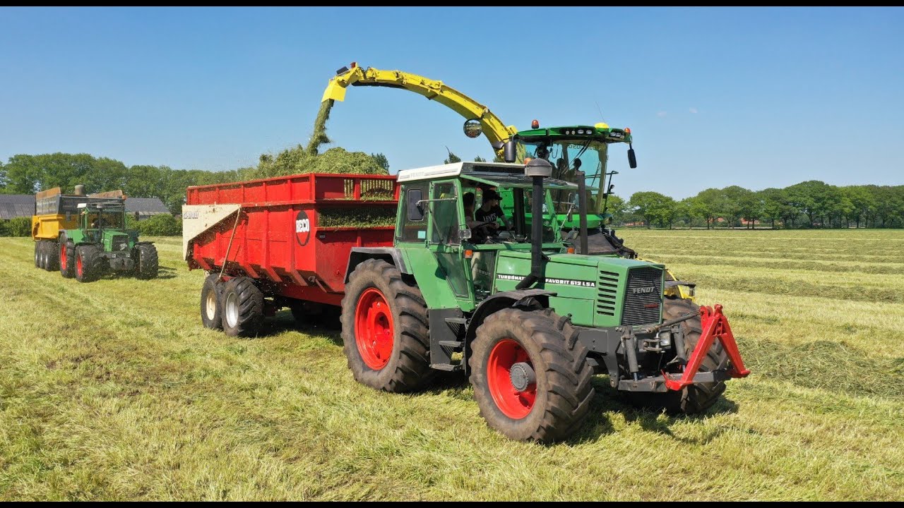 Grass silage with 4x Fendt Favorit 612 LSA 😎💪🏼