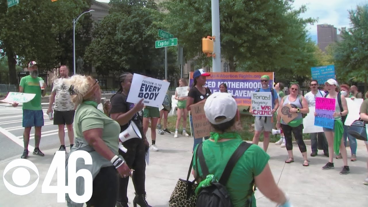 Hundreds attend abortion rally held by Georgia National Organization for Women