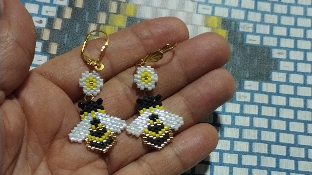 cómo hacer aretes en miyuki/puntada ladrillo, aretes abeja,  paso a paso