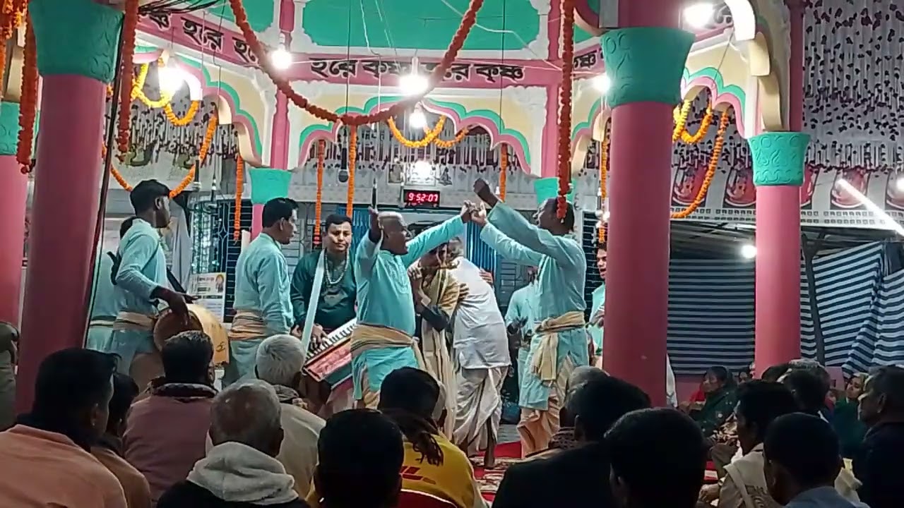 শ্রী শ্রী নবমৈত্রী  সম্প্রদায় লাকসাম মাস্টার লিটন সিংহ আসর রাত ৮-১০ টা এক নাম সংকীর্তন 