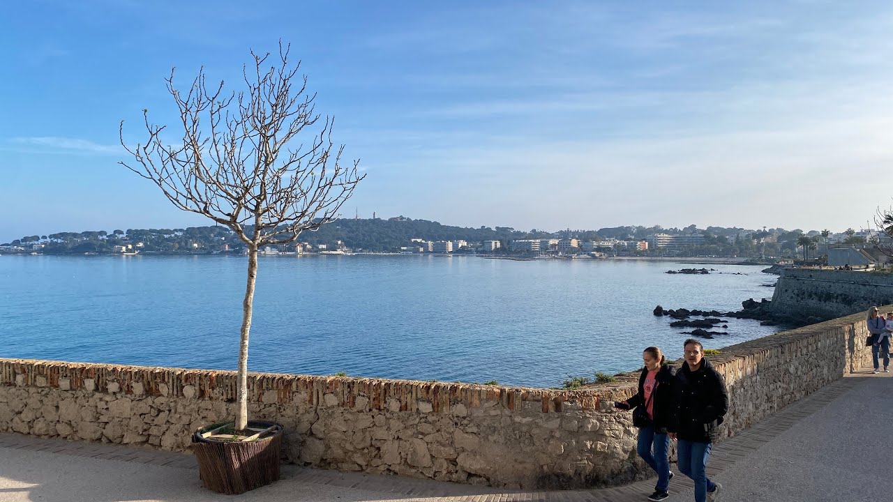 Antibes Golden Hour - Watch the Cap d'Antibes Coast Light Up - Côte d'Azur France