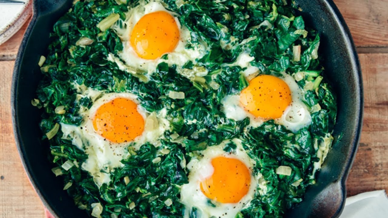 Fried Eggs with Spinach