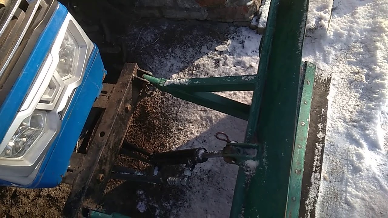 Мототактор делаем крепление бульдозера