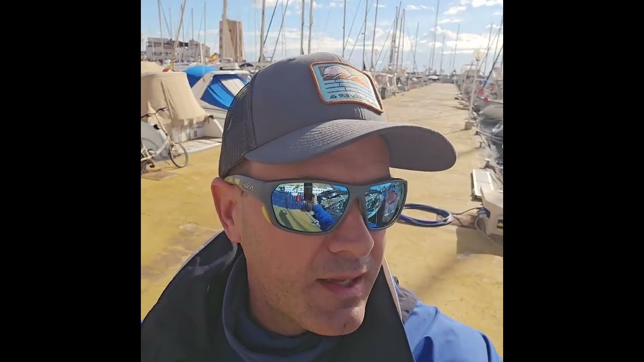 Mi nombre es Gonzalo Sánchez, Armador de Romeosailing, Bavaria Caribic 390 de 1990⛵️ #teka #cubierta