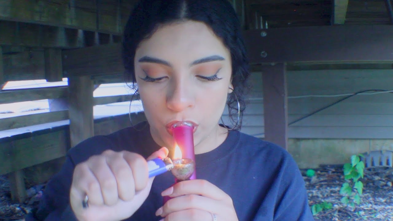 smoke sesh in the rain lol