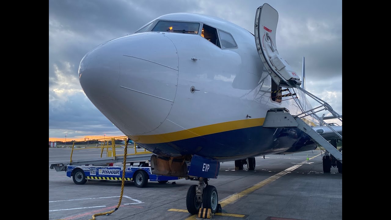 Flight Review: Ryanair FR255 (DUB-STN)