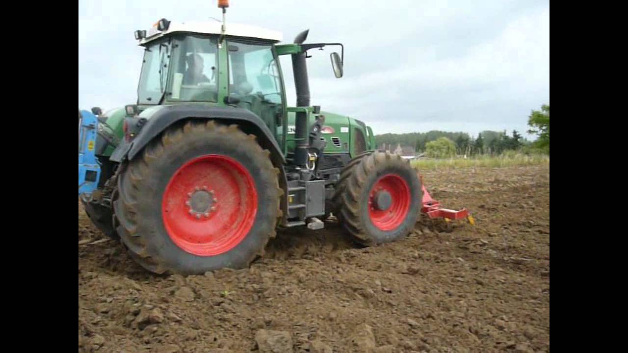 Fendt 820 Vario. Ploegen Lemken 4.