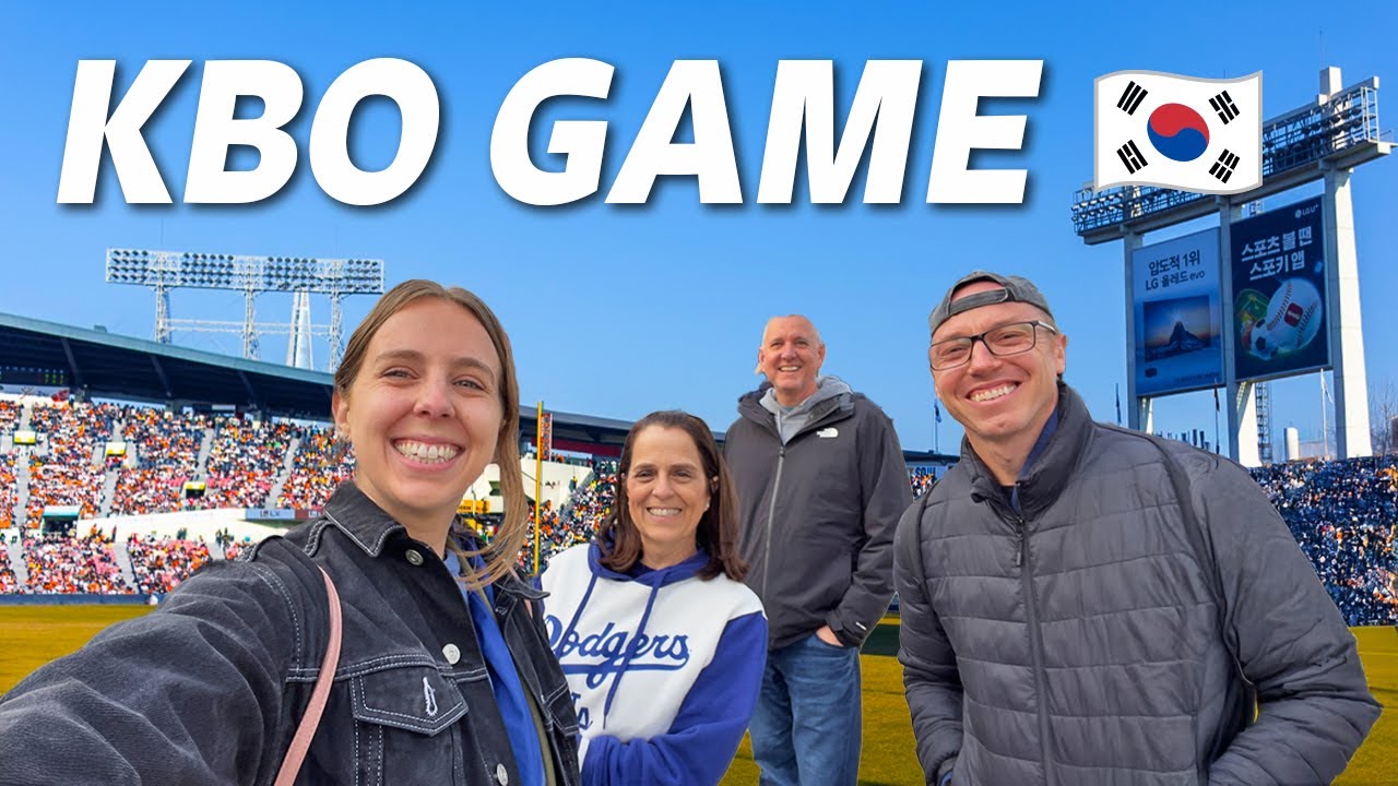 We Took My Parents to a Korean Baseball Game in Seoul!