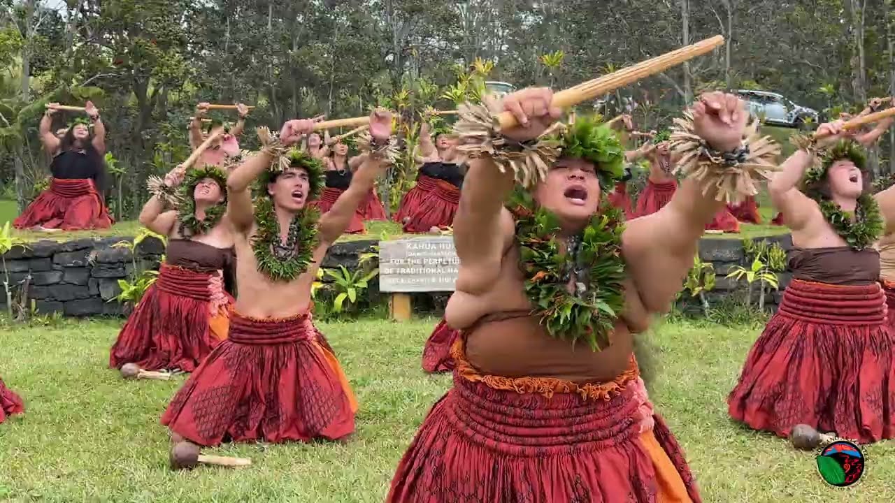 Hula Kahiko: Unulau, a hālau hula under the direction of Kumu Hula Pele Kaio