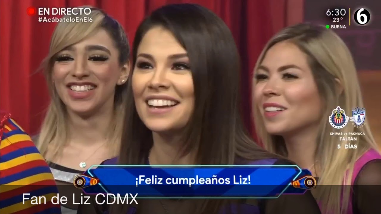 Liz recibiendo sus regalos 🎁 💜