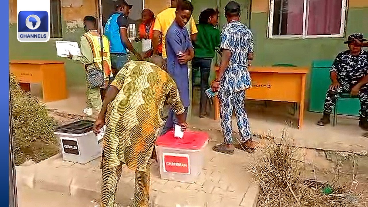 Voting Ongoing In 15 Polling Units, Bwari Central Primary School