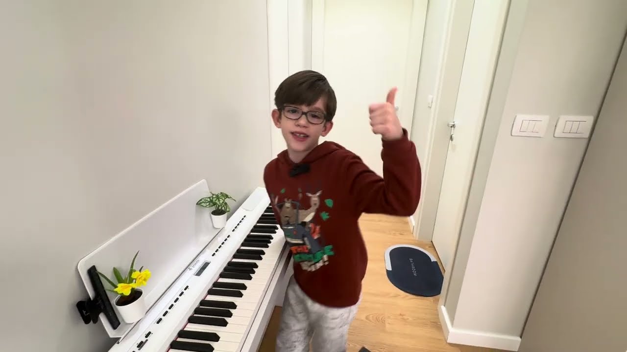 Piano Lesson 1: Learn Your First Song – Beginner Piano Tutorial