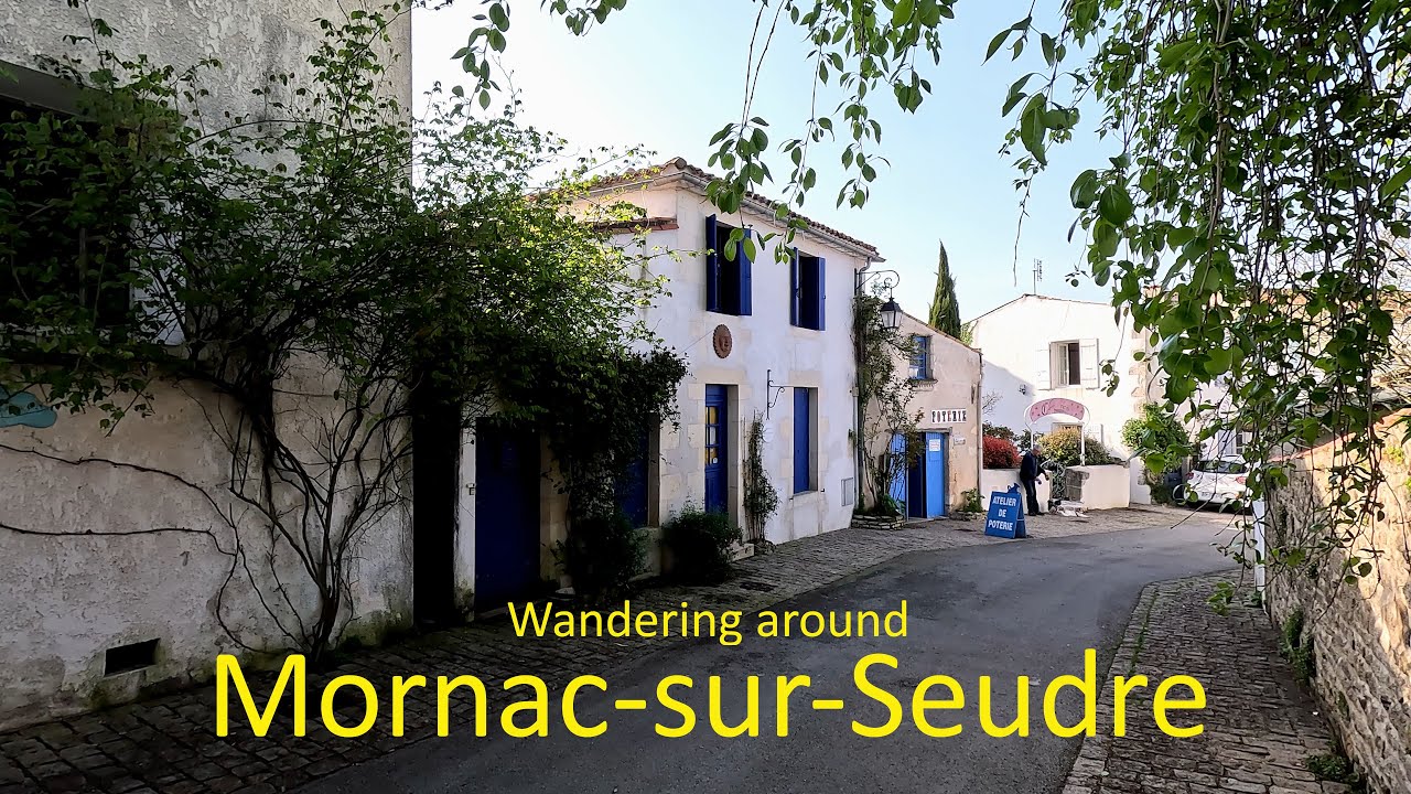 Wandering around Mornac-sur-Seudre, Charente-Maritime. A wonderful 