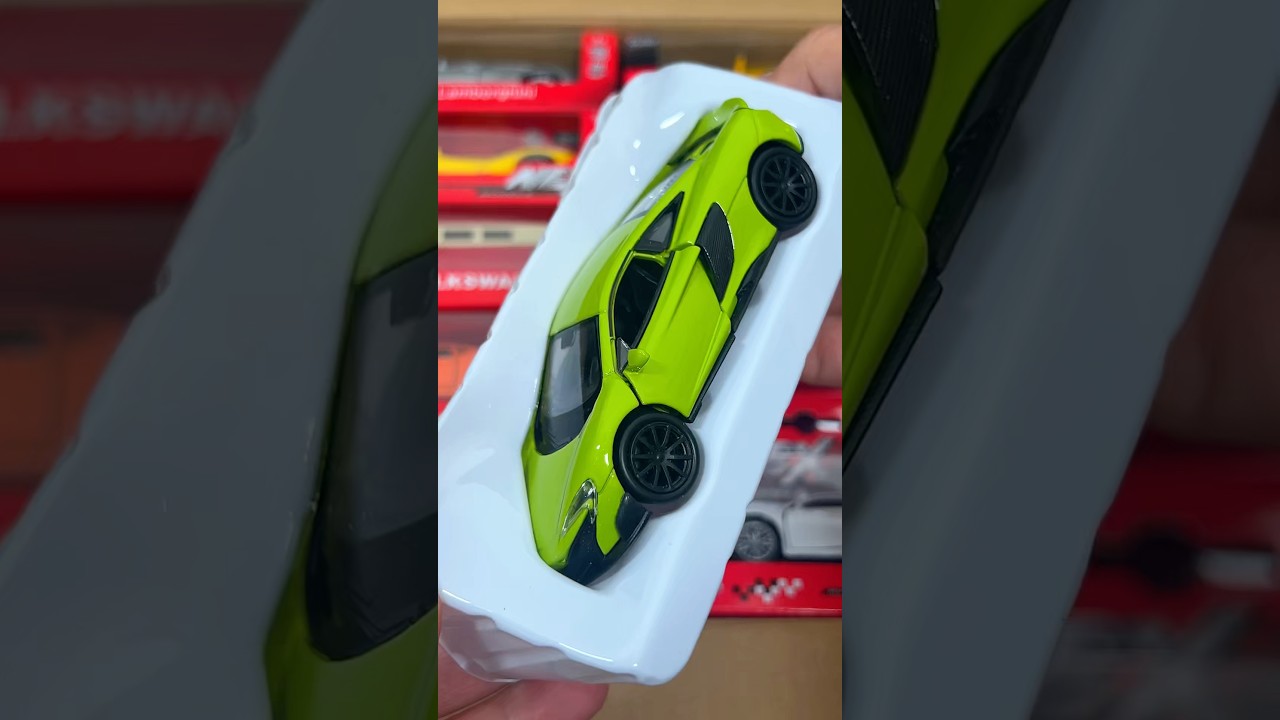 Welly Diecast 1:38 Collection &ndash; Bugatti, Pagani & McLaren Showcase