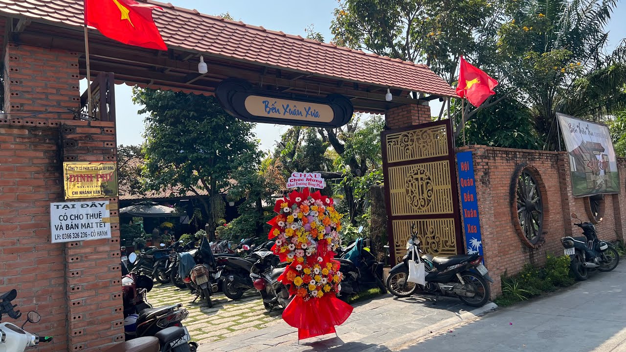 Clip 1 Khai trương quán cafe cổ xưa 