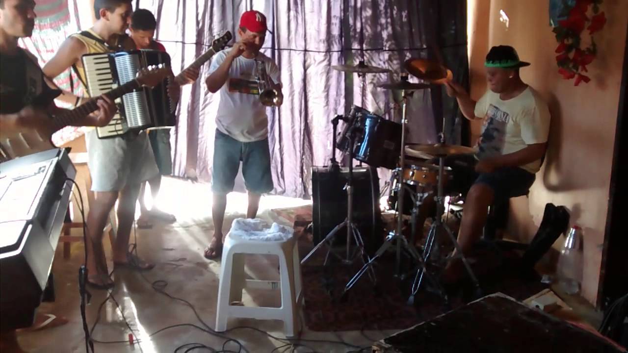 Magno e forr&oacute; no metro