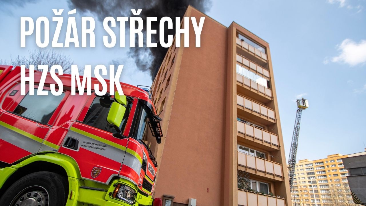 Požár střechy panelového domu v Ostravě na ulici Nádražní, 19.3.2026