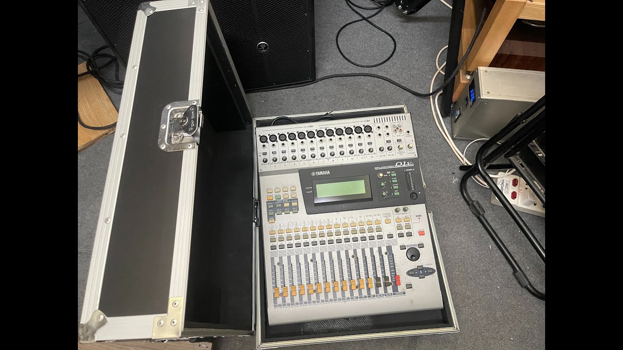 Khui Thùng Chiếc Bàn Mixer Yamaha 01V Vừa Ship Ebay Về Tại Sang Audio