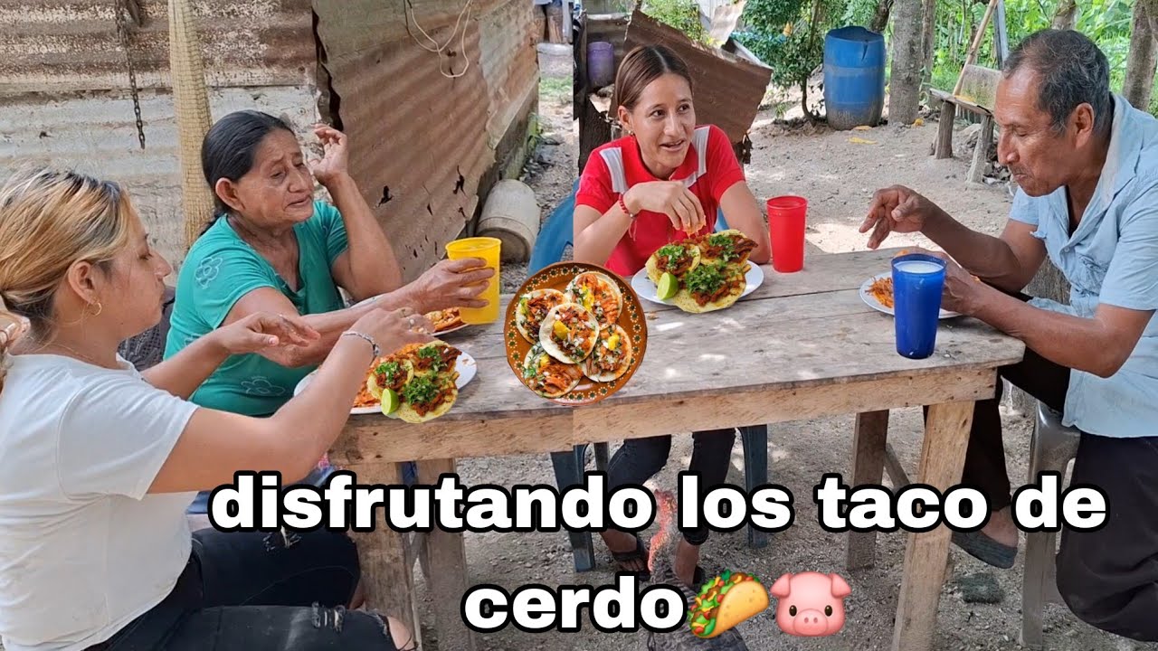 ASI DISFRUTAMOS en familia un rico y delicioso tacos de cerdo🐷todos muy feliz en la mesa😋🤯😳